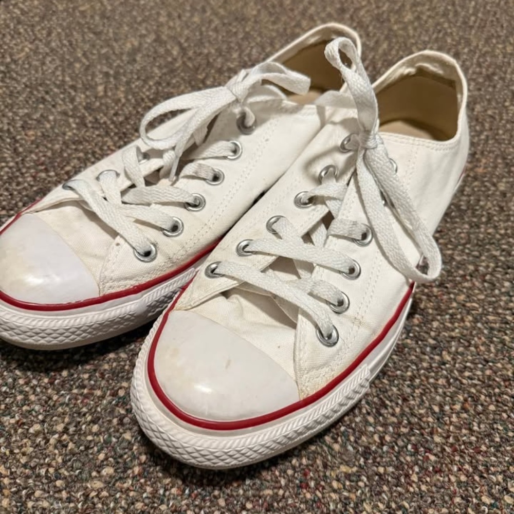 Low Top White Womens Converse Size 9